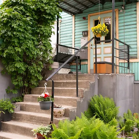 Center Of Apartments, Bus Station 1min, Airport 5 Min