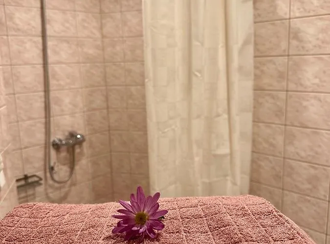 Center Of Apartments, Bus Station 1min, Airport 5 Min Apartmán