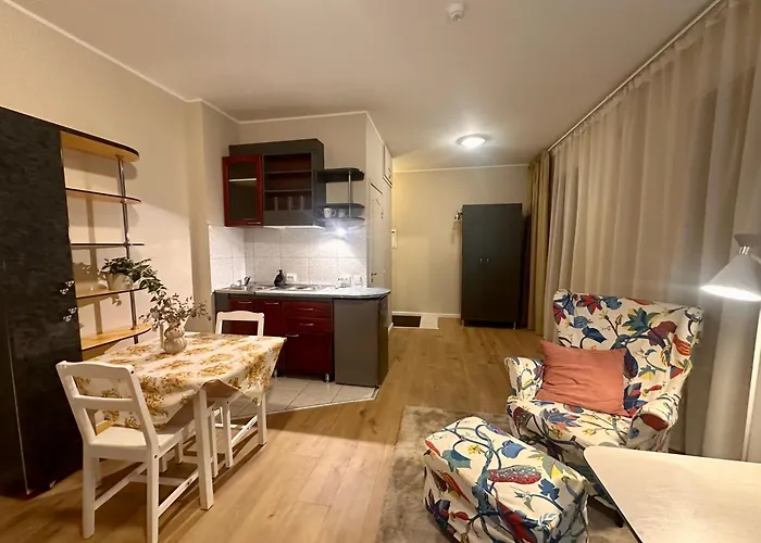 アパート Center Of Apartments, Bus Station 1min, Airport 5 Min